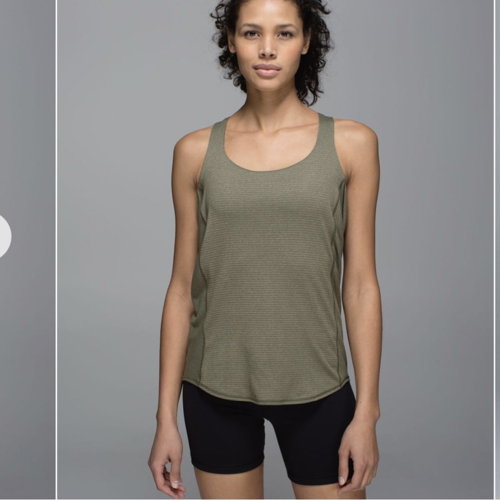 Lululemon Wild Tank
Heathered Fatigue Green / Mystic Jungle Fatigue Green Black